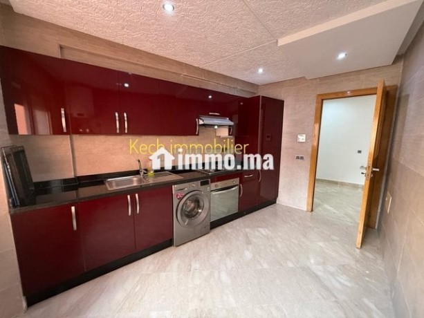 joli-appartement-2-chambres-vide-location-big-0