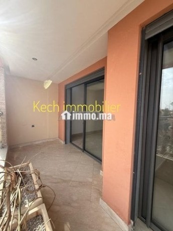 joli-appartement-2-chambres-vide-location-big-4