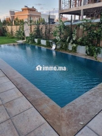 belle-et-luxueuse-villa-a-agdal-pour-vente-big-0