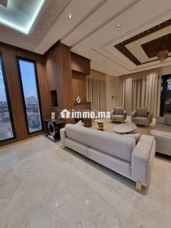 belle-et-luxueuse-villa-a-agdal-pour-vente-big-2