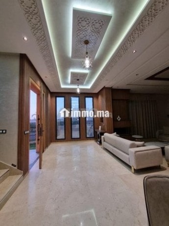 belle-et-luxueuse-villa-a-agdal-pour-vente-big-6