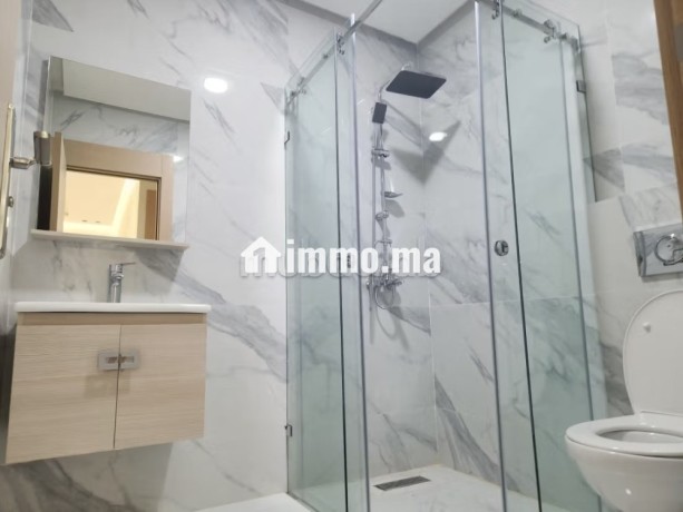 luxueux-appartement-vue-degagee-proximite-avenue-des-far-big-0