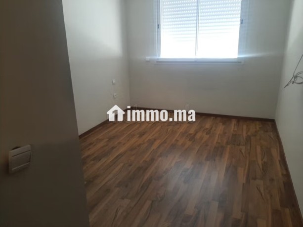 loue-tres-bel-appt-non-meuble-residence-securise-big-9