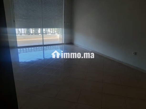 loue-tres-bel-appt-non-meuble-residence-securise-big-3