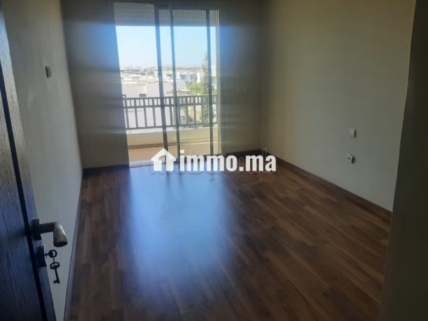 loue-tres-bel-appt-non-meuble-residence-securise-big-8