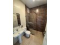 location-dun-appartement-a-agdal-surface-totale-85-m2-salon-contemporain-small-2
