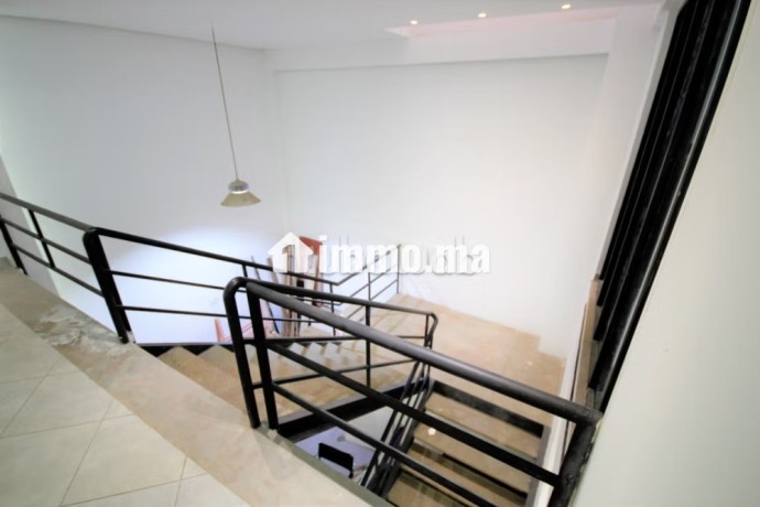 loue-magasin-equipe-390-m2-premium-maarif-ext-big-8