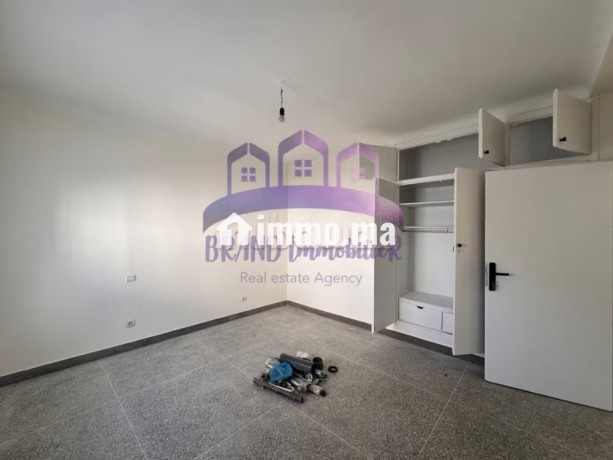 villa-commerciale-a-louer-au-centre-ville-big-4