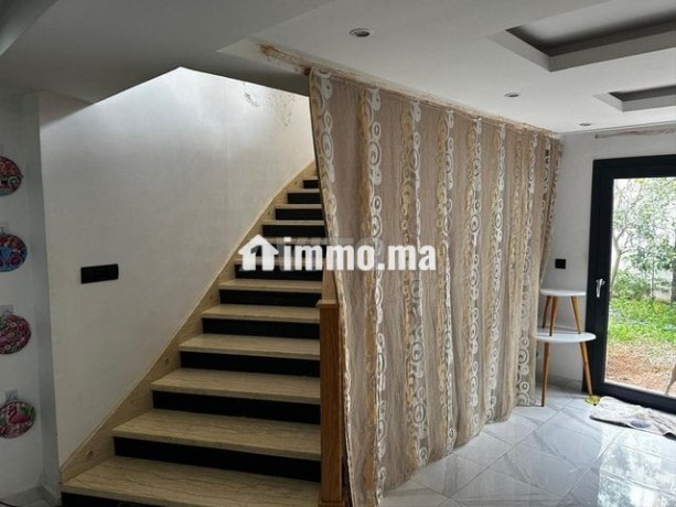 vente-dune-villa-bandee-moderne-de-220m2-saknia-big-18