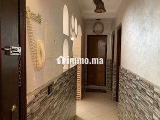 Location d'un appartement à Hay Salam. 2 belles chambres. Antenne parabolique et sécurité - Appartement à vendre - Agadir