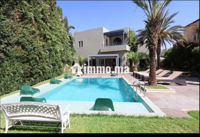 magnifique-villa-piscine-privee-residence-big-0