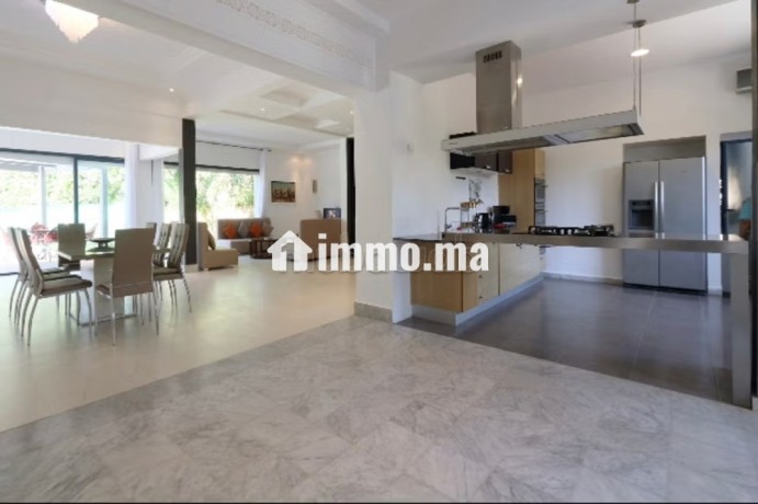magnifique-villa-piscine-privee-residence-big-4