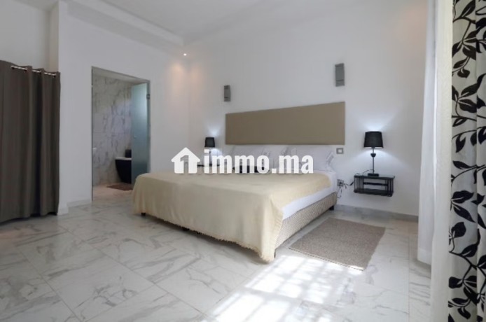 magnifique-villa-piscine-privee-residence-big-8