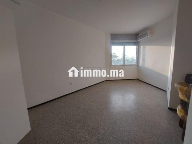 un-tres-joli-duplex-de-4-chambres-a-agdal-big-4