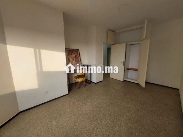 un-tres-joli-duplex-de-4-chambres-a-agdal-big-5
