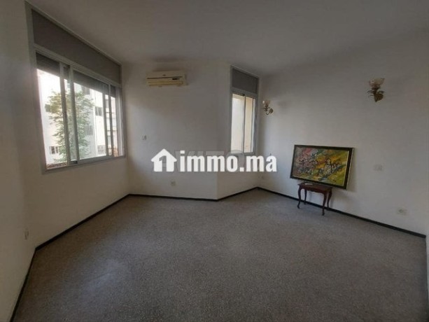 un-tres-joli-duplex-de-4-chambres-a-agdal-big-6