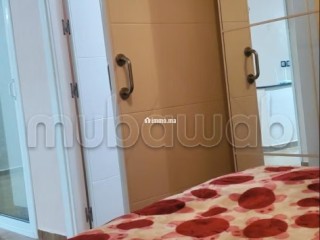 Location d'un appartement à Sidi Rahal Chatai. 4 grandes pièces. Porte blindée, salon marocain traditionnel - Appartement à vendre