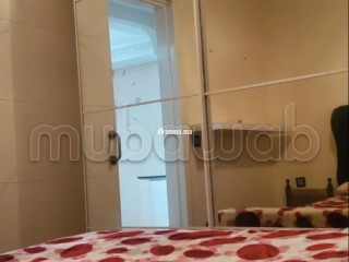 Location d'un appartement à Sidi Rahal Chatai. 4 grandes pièces. Porte blindée, salon marocain traditionnel - Appartement à vendre