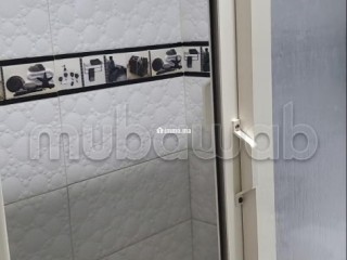 Location d'un appartement à Sidi Rahal Chatai. 4 grandes pièces. Porte blindée, salon marocain traditionnel - Appartement à vendre