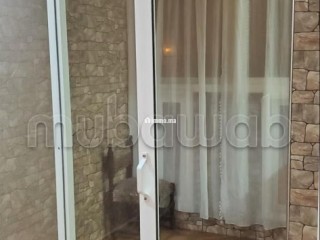 Location d'un appartement à Sidi Rahal Chatai. 4 grandes pièces. Porte blindée, salon marocain traditionnel - Appartement à vendre