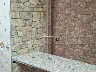 Location d'un appartement à Sidi Rahal Chatai. 4 grandes pièces. Porte blindée, salon marocain traditionnel - Appartement à vendre