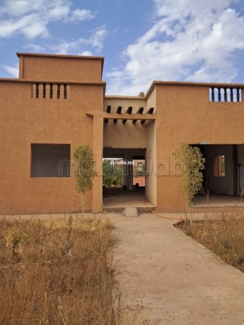 villa-semi-fini-a-ghmat-vue-atlas-piscine-big-10