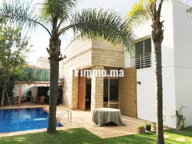 villa-moderne-avec-piscine-a-louer-a-souissi-big-2
