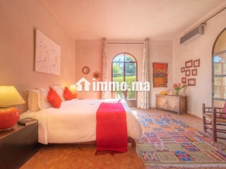 Magnifique villa à louer pour vos vacances en Centre ville.
Surface de 200 m².
Nombres minimum de nuits 2 - Villa à vendre - Essaouira