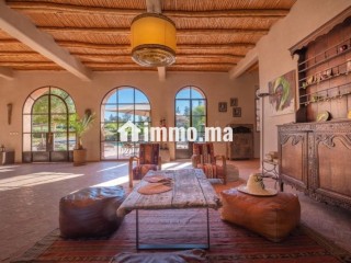 Magnifique villa à louer pour vos vacances en Centre ville.
Surface de 200 m².
Nombres minimum de nuits 2 - Villa à vendre - Essaouira