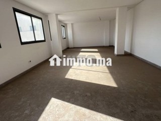 plateau-bureau-haut-gamme-ain-sebaa
