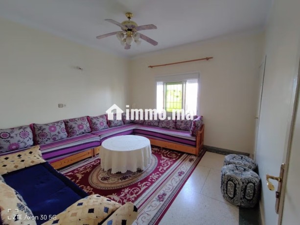 maison-r2-avec-garages-et-toit-terrasse-3-facades-big-7