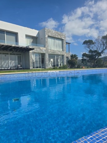 villa-premium-a-saisir-sans-vis-a-vis-big-0