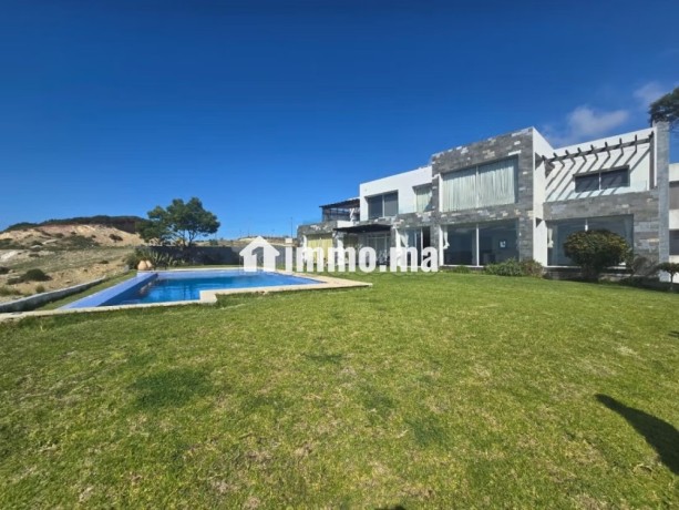 villa-premium-a-saisir-sans-vis-a-vis-big-7