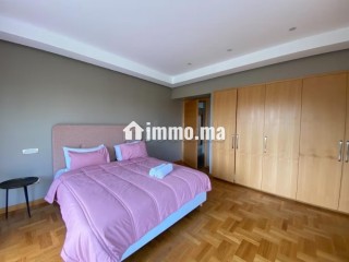 Très bel appartement en location à Agdal. Surface de 100 m². Meublé - Appartement à vendre
