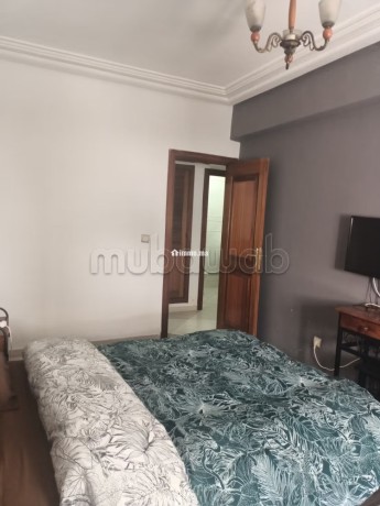 bel-appartement-en-location-a-agdal-1-belle-chambre-meuble-big-12