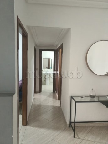 bel-appartement-en-location-a-agdal-1-belle-chambre-meuble-big-3