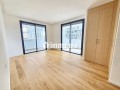 luxeux-appartement-avec-trois-facades-et-terrasse-small-3