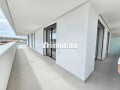 luxeux-appartement-avec-trois-facades-et-terrasse-small-5