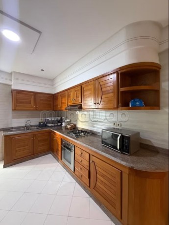 bel-appartement-en-location-a-place-mozart-big-18