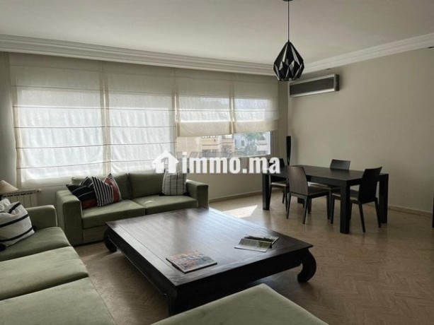 bel-appartement-meuble-avec-grande-terasse-big-0