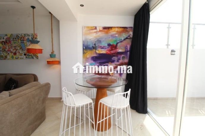 appartement-avec-grande-terrasse-en-plein-centre-big-10
