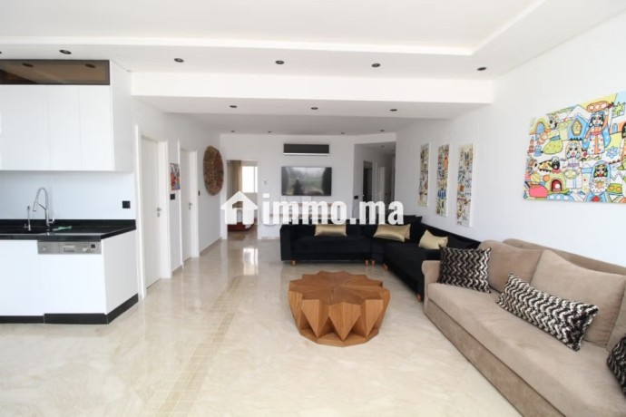 appartement-avec-grande-terrasse-en-plein-centre-big-7
