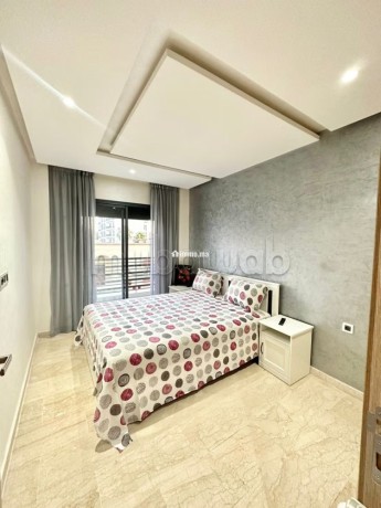 joli-studio-equipe-moderne-a-louer-palmier-big-0