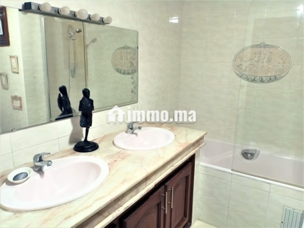 magnifique-appartement-meuble-3-chambre-haut-agdal-big-12