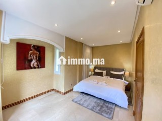 Location saisonnière villa de luxe à Agdal. 4 pièces. Piscine, climatisation - Maison à vendre