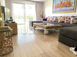 rdj-meuble-en-residence-fermee-avec-piscine