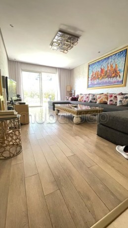 rdj-meuble-en-residence-fermee-avec-piscine-big-0
