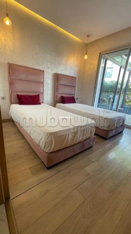 rdj-meuble-en-residence-fermee-avec-piscine-big-10