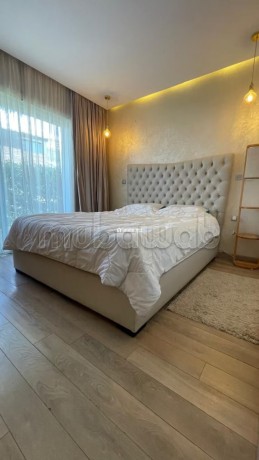 rdj-meuble-en-residence-fermee-avec-piscine-big-3
