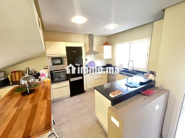 tres-belle-villa-a-la-location-meublee-et-entierement-renovee-avec-piscine-big-8